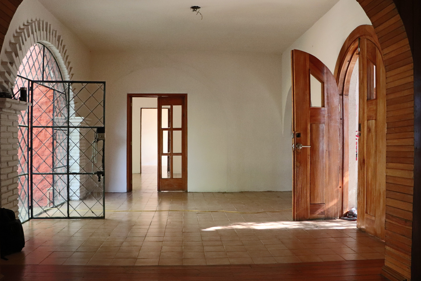 COMMERCIAL HOUSE FOR RENT IN BRENAMIEL OAXACA